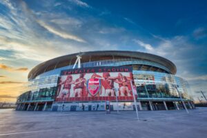 Champions: Odegaard quebra muralha do Nápoles e garante triunfo do Arsenal