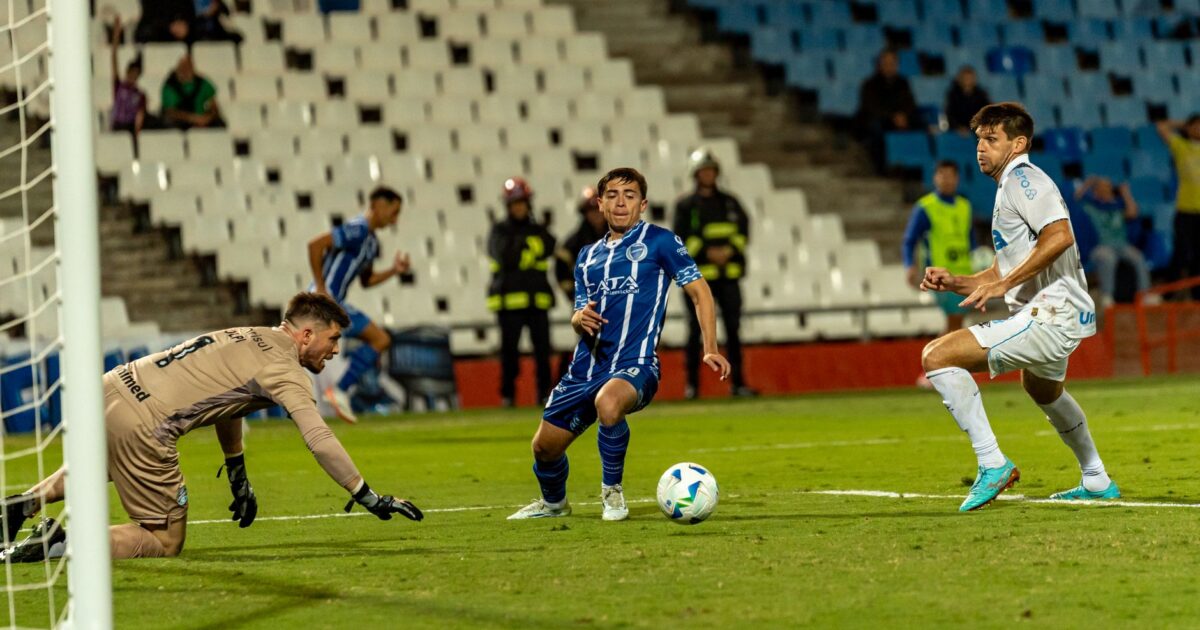 Estoril no Dragão: Sérgio Raimundo exige grupo “destemido”