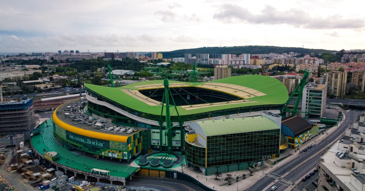 Sporting afasta saída de Issa Doumbia no mercado de janeiro