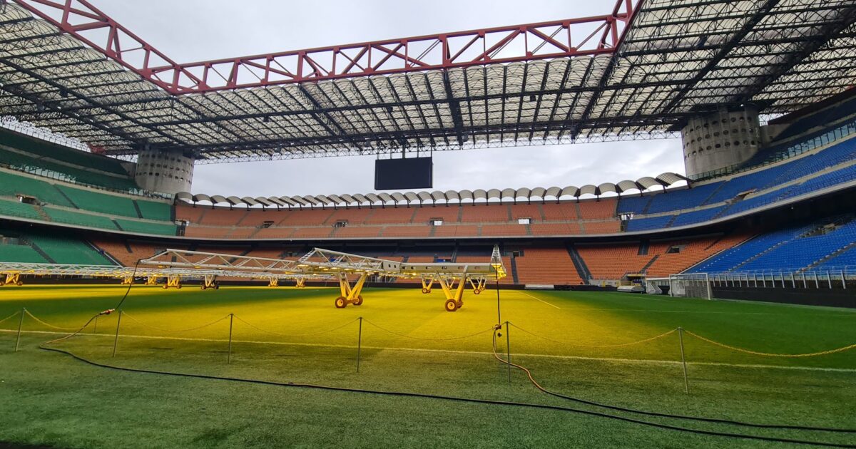 Amorim contesta expulsão no 3-0 sofrido pelo Milan