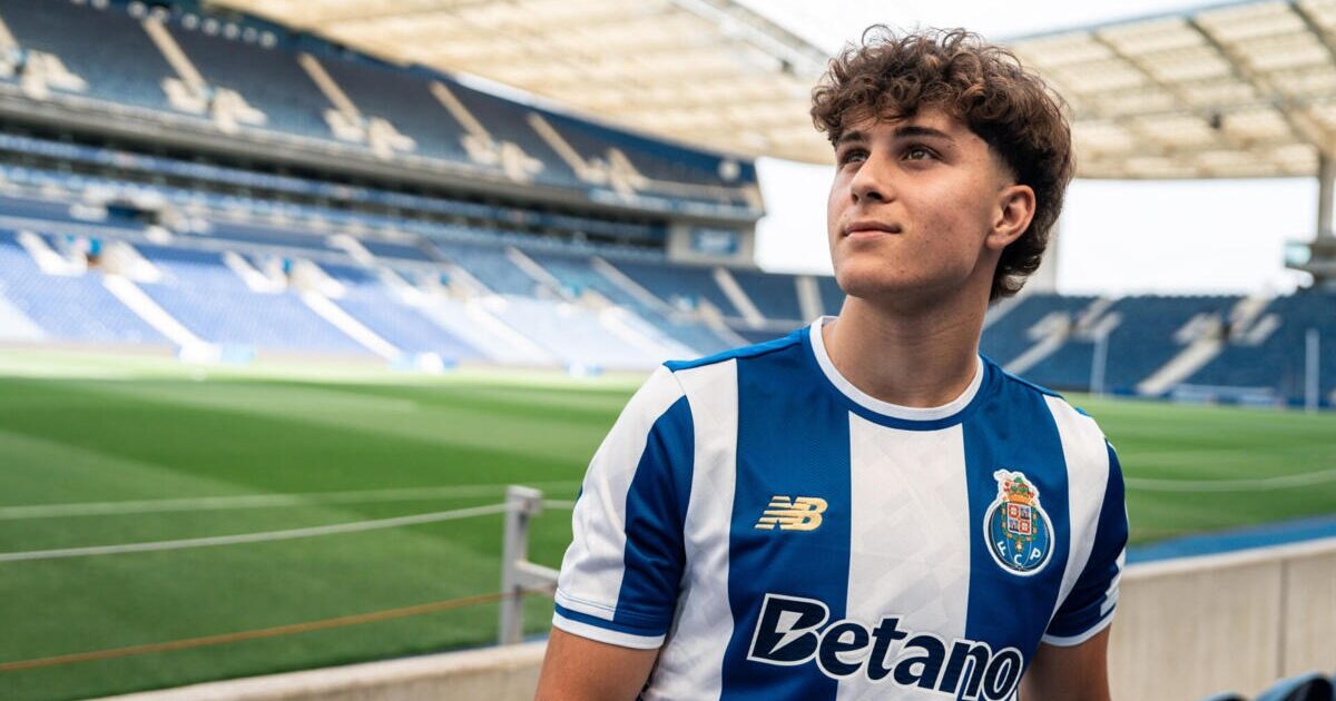 André Miranda volta aos convocados do FC Porto 8 meses depois
