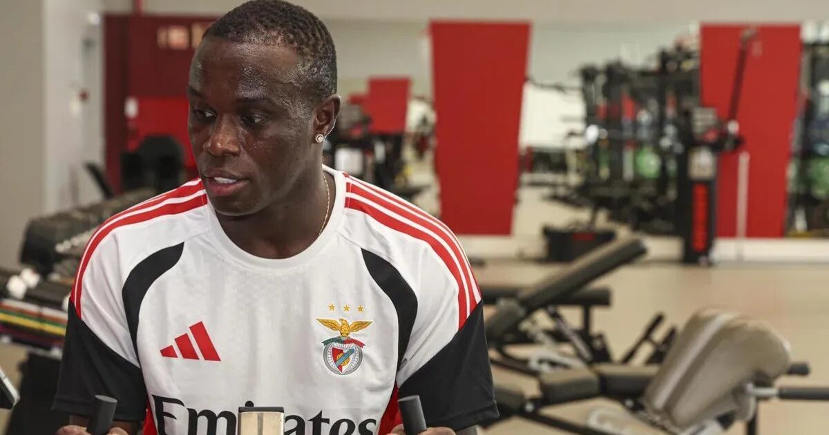 Benfica quer resolver dossiê de Bruma e procura colocação em mercados ainda abertos