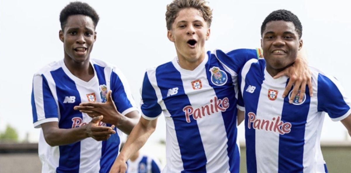FC Porto com domingo demolidor na formação: 18 golos marcados em dois jogos