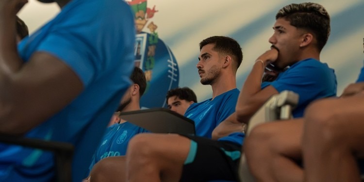 FC Porto afasta «crise» após o 0-1 com o PSV
