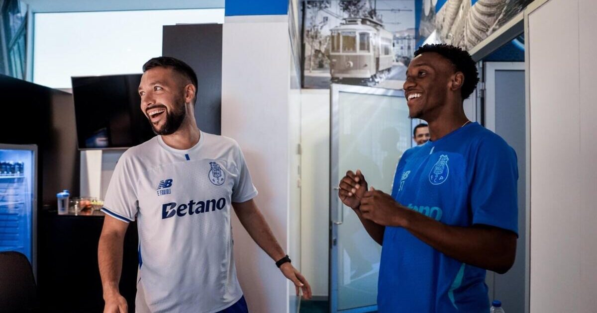 Francesco Farioli avalia chegada de Gabriel Mec e exalta André Silva: «Correu quase 12 quilómetros»