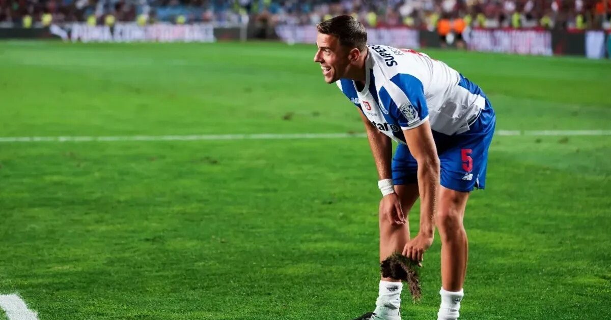 Farioli recupera Bednarek no FC Porto: “É importante”