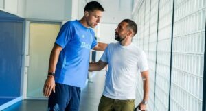 Jan Bednarek e Francesco Farioli — regresso Olival