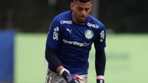 Kaique Pereira — treino guarda redes
