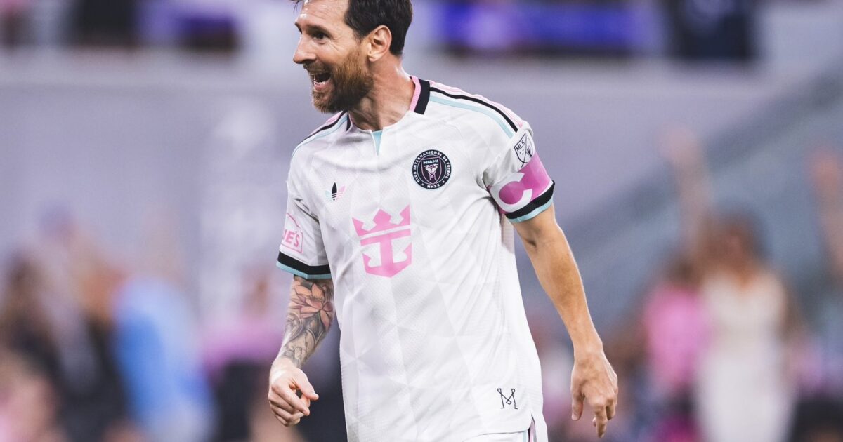 VÍDEO: Furtam camisola de Messi assinada antes do PSG-Barça