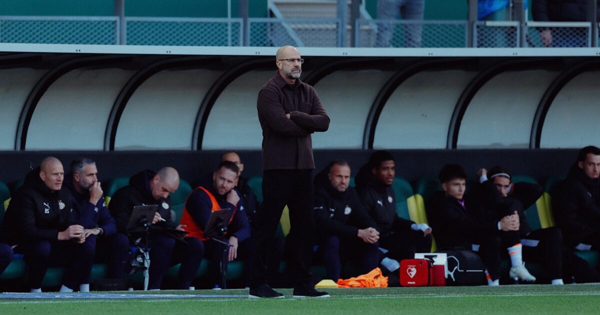 PSV: Guus Til lesionou-se na cabeça antes de visitar o FC Porto