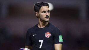 Stephen Eustáquio — canada seleção bola na mao